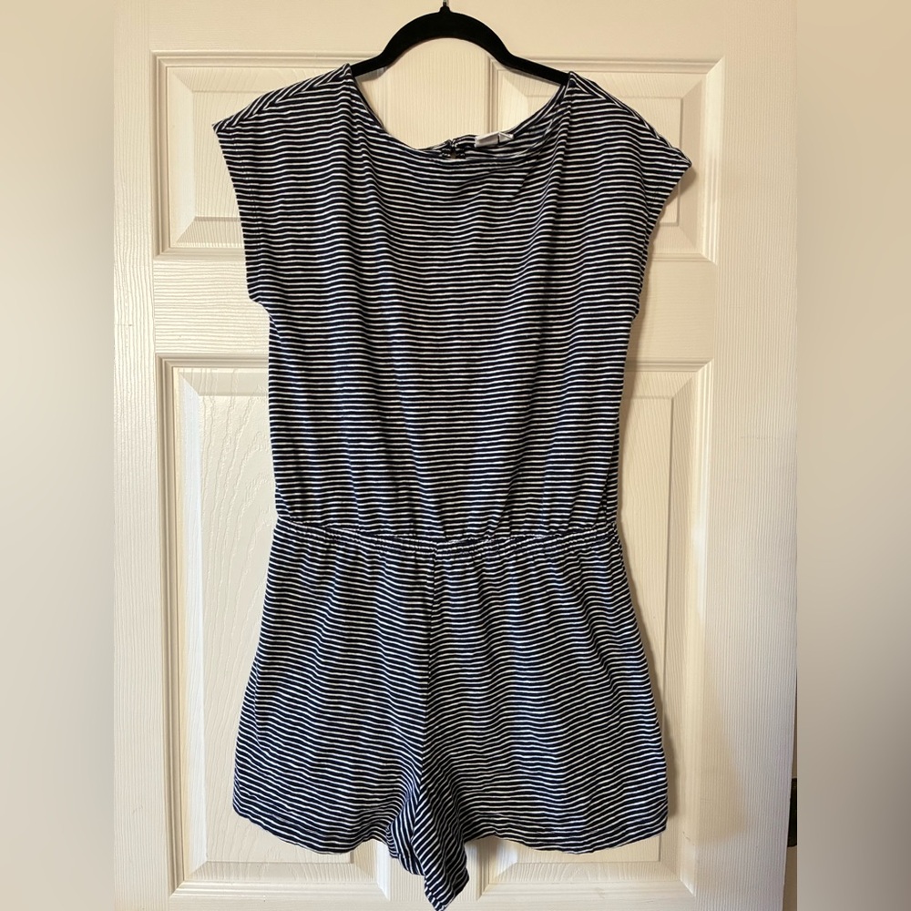 GAP Navy and White Jumper